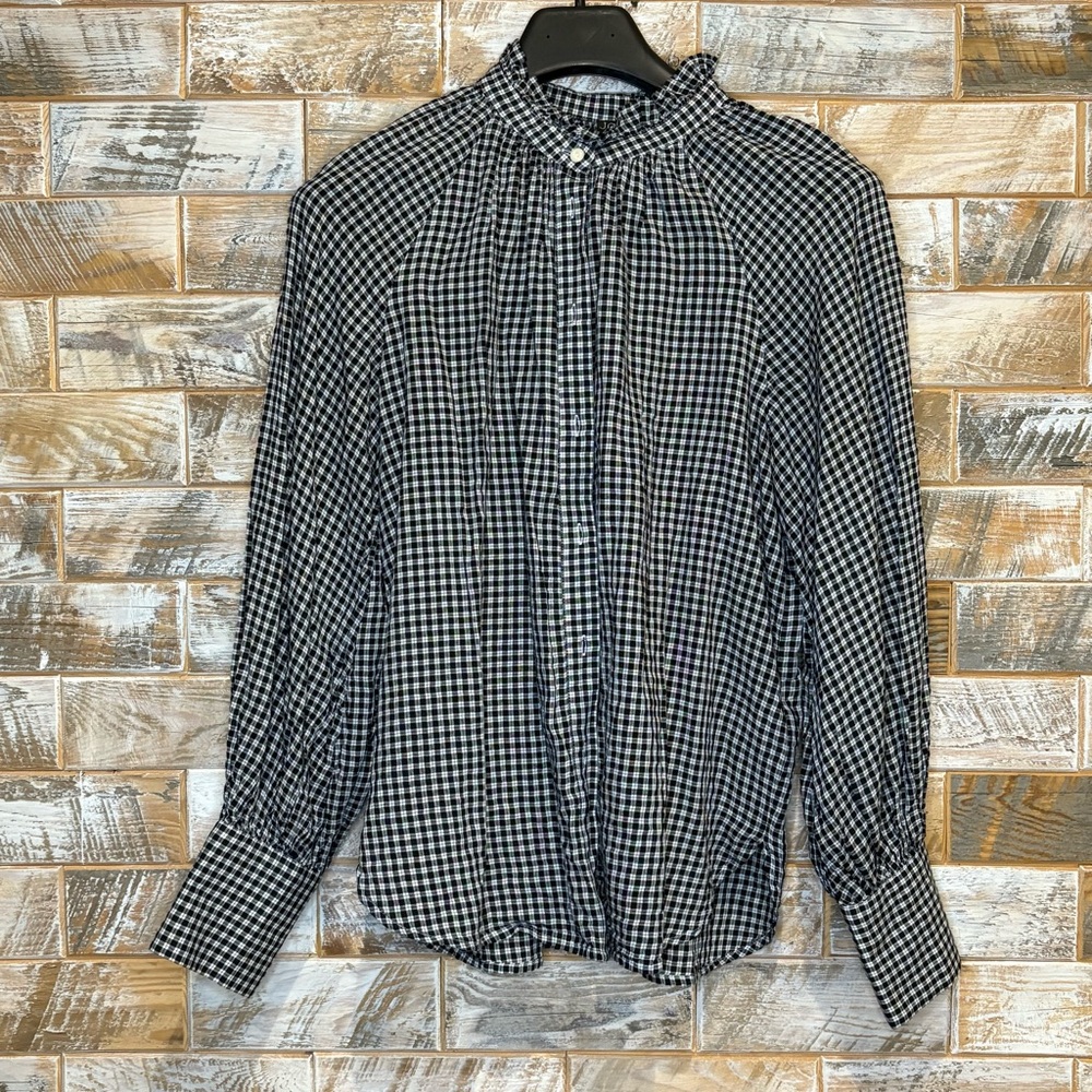 J. Crew Black and White Casual Button Down Shirt. Great Condition.  Size 10